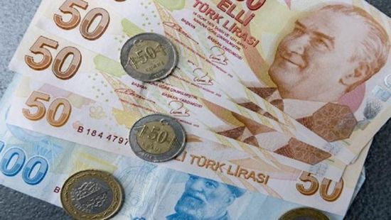 سعر الليرة التركية مقابل الدولار.. الاقتصاد التركي ينهار جراء قرارات أردوغان