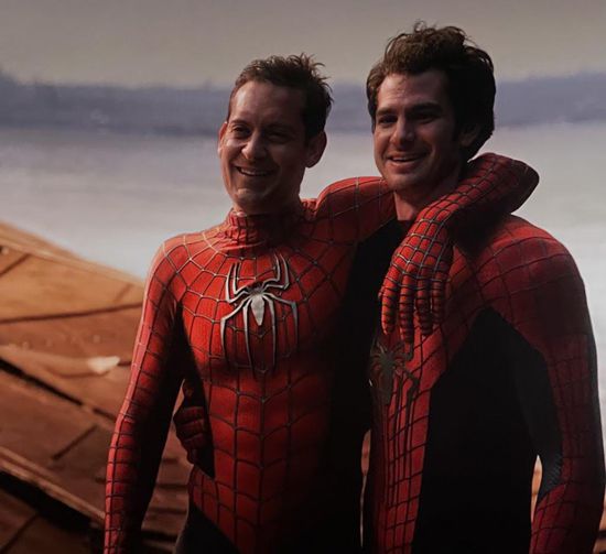 أندرو جارفيلد وتوبي ماجواير مفاجأة فيلم Spider-Man: No Way Home