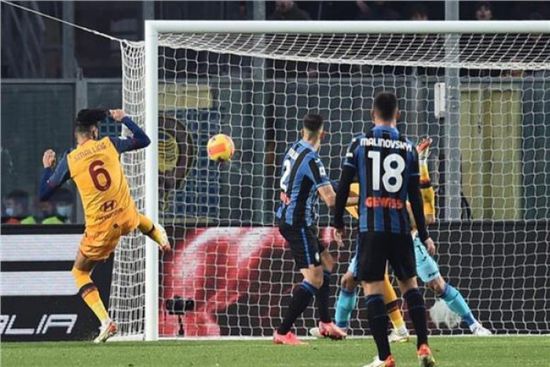 جدول ترتيب الدوري الايطالي 2021: روما يكتسح نابولي برباعية