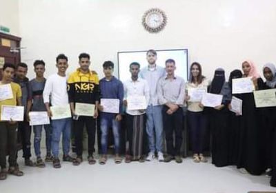 تخريج دفعة جديدة من قسم الحاسوب بمركز سقطرى