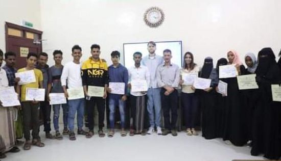 تخريج دفعة جديدة من قسم الحاسوب بمركز سقطرى