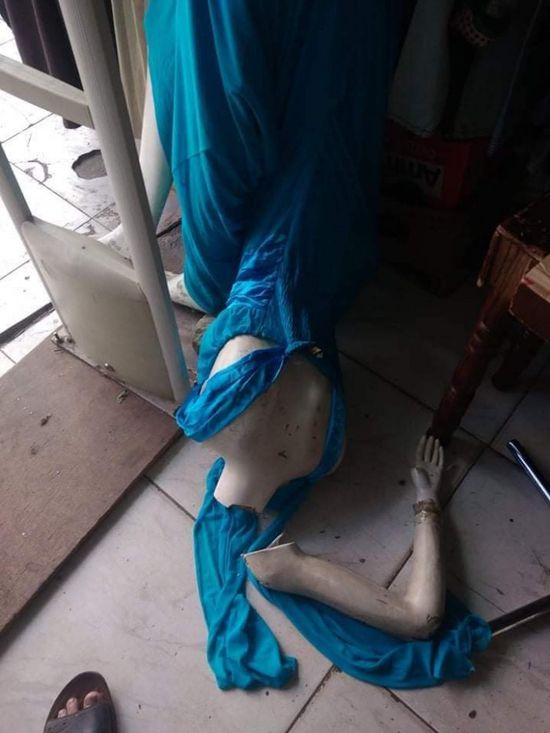 مسلحو الإخوان يهاجمون محال تجارية في تعز