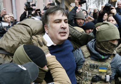  جورجيا: تظاهرات بعد أنباء عن تعرض الرئيس الأسبق للتعذيب