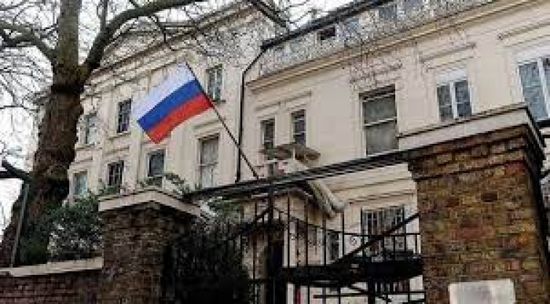 موسكو: إلقاء قنبلة حارقة على القنصلية الروسية بأوكرانيا