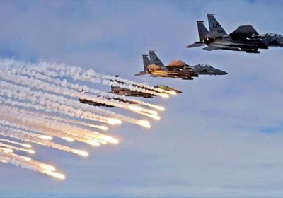 عمليتان جويتان لاستهداف الحوثيين في الساحل الغربي