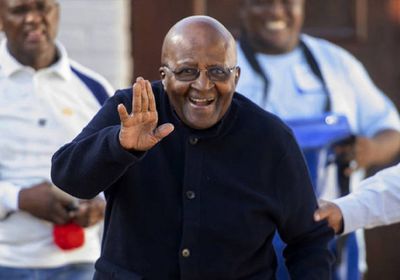  الأسقف ديزموند توتو.. وفاة مناصر فلسطين ومناهض العنصرية بجنوب إفريقيا