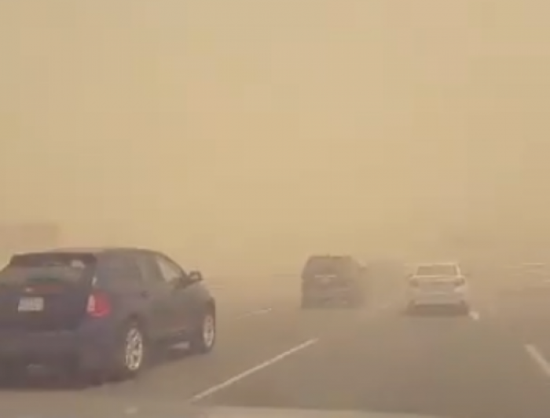 أمطار على السواحل وأجواء مغبرة في المناطق الصحراوية