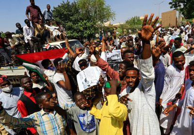 مظاهرات السودان.. قنابل الغاز تواجه المحتجين قرب قصر الرئاسة