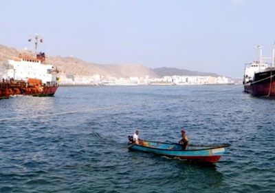 مليشيا الحوثي تختطف سفينة إماراتية قبالة الحديدة