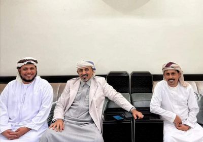 الزُبيدي يطلع على الأولويات التنموية بسقطرى