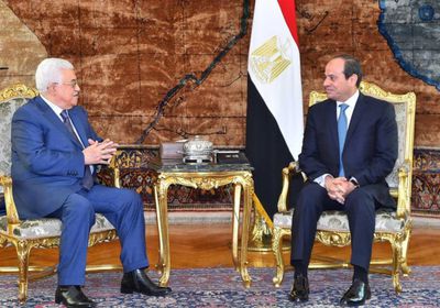 الرئيس الفلسطيني يزور مصر للقاء السيسي.. غدًا 