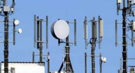 الحوثي يقطع الاتصالات عن مديرية عين