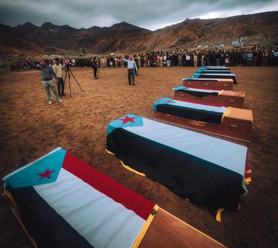 تشييع جثمان الشهيد الردفاني ورفاقه في عدن