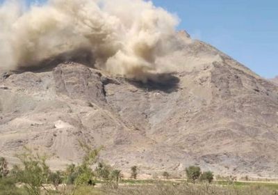 مليشيا الحوثي تنسف عقبة القنذع