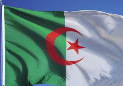 الجزائر تدعو جميع الأطراف في مالي لضبط النفس