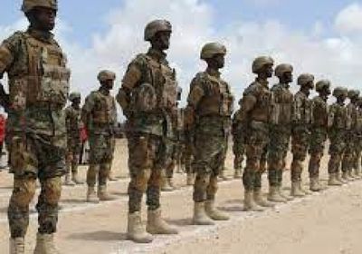 الصومال وأمريكا يعززان التعاون العسكري