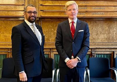 جروندبرج وكليفرلي يبحثان تداعيات تدهور اقتصاد اليمن