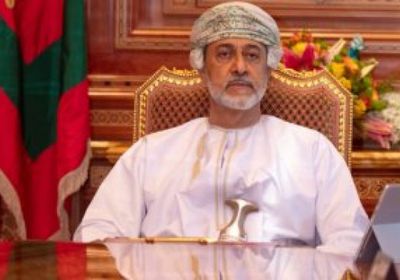 سلطان عمان يتسلم رسالة خطية من ولي عهد أبوظبي