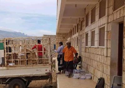 2014 كتابا مدرسيا لطلاب "أم القرى" في حديبو