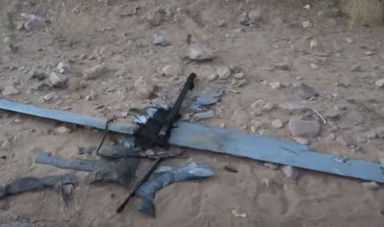 حطام المسيرة الحوثية المفخخة في حريب (فيديو)