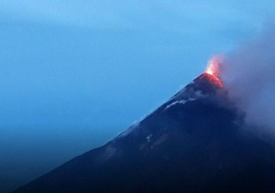 الحكومة النيوزيلندية: الثوران البركاني قرب تونغا مقلق للغاية