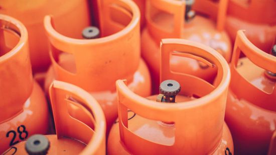 أسطوانات الغاز التجارية "برتقالية" في المعلا