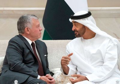 العاهل الأردني في اتصال مع بن زايد: ندين الاستهداف الحوثي