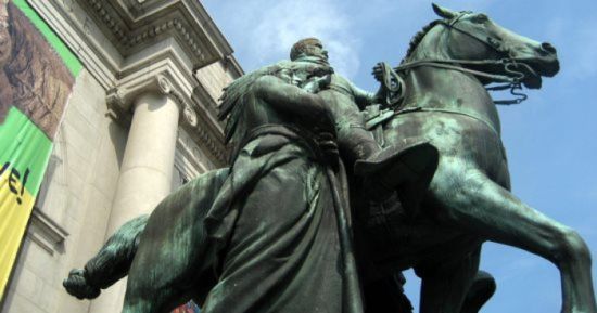 إزالة تمثال الرئيس ثيودور روزفلت من خارج المتحف الأمريكي