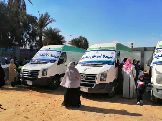 مصر.. إطلاق 5 قوافل طبية ضمن مبادرة "حياة كريمة"