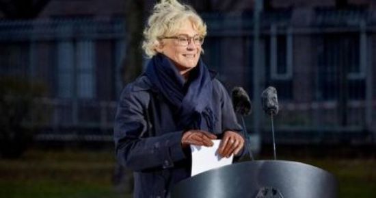 ألمانيا تعتزم إرسال 5 آلاف خوذة إلى أوكرانيا