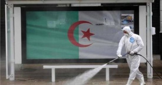 الجزائر تحذر مواطنيها من التجمعات جراء تفشي كورونا