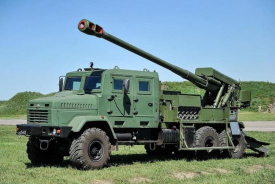 التشيك تدعم أوكرانيا بـ4 آلاف قذيفة مدفعية