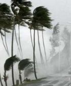 عاصفة استوائية تضرب موزمبيق وأوغندا