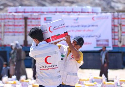 مساعدات "هلال الإمارات" لـ "عين" تمحي آثار الحصار