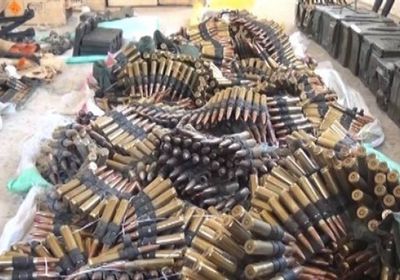 مليشيا الحوثي تستغل معارضيها دروعا بشرية بمخازن سلاح