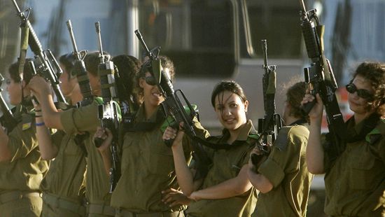 سجن ضابط إسرائيلي في 45 تهمة تحرش وأفعال مشينة