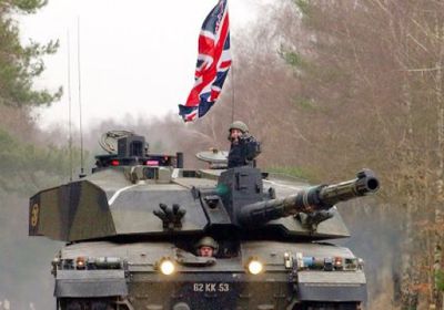 بريطانيا تعرض نشر قوات عسكرية ردًا على العداء الروسي