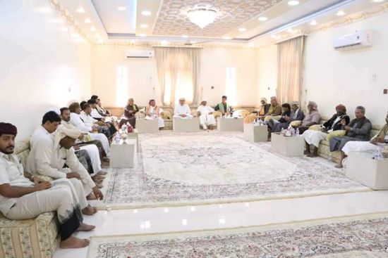 آل عفرار يترأس اجتماعا لتوحيد أبناء المهرة