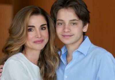 الملكة رانيا تهنئ نجلها الأمير هشام بعيد ميلاده