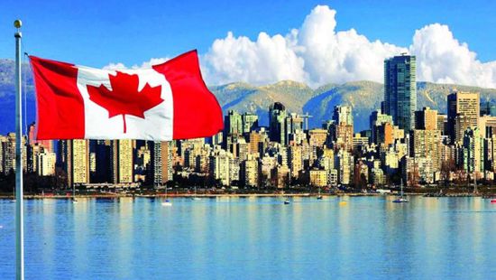 كندا تسحب موظفيها غير الضروريين من أوكرانيا