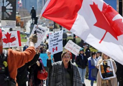 الشرطة الكندية تحقق مع مناهضين لتطعيم لقاح كورونا