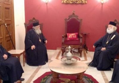 رفضوا التطعيم.. أساقفة قبرص يعلقون عمل عشرات الكهنة