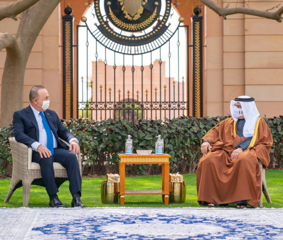 تفاصيل لقاء العهد البحريني مع وزير الخارجية التركي