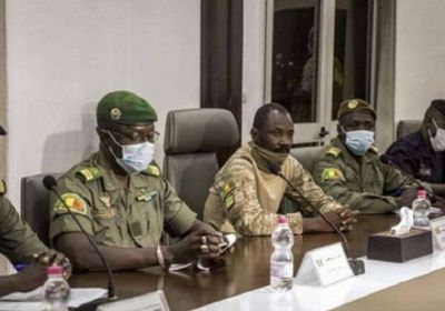 مالي.. المجلس العسكري يطرد السفير الفرنسي