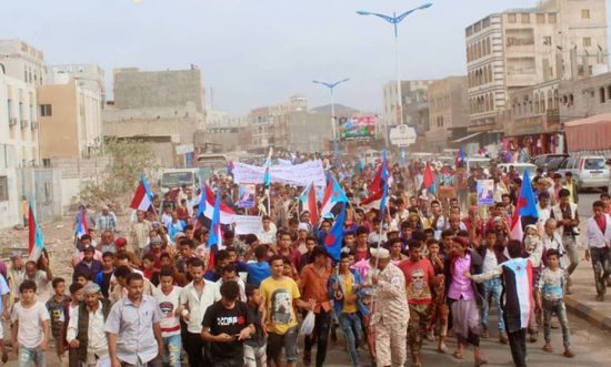 متظاهرو الحبيلين يطالبون بإنجاز تطبيق اتفاق الرياض