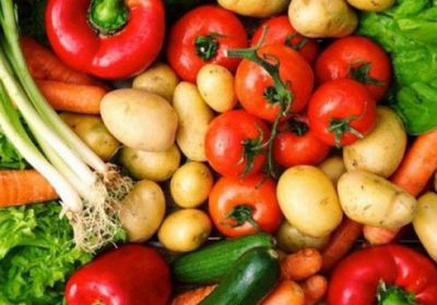انخفاض أسعار الخضروات وارتفاع الفواكه في عدن