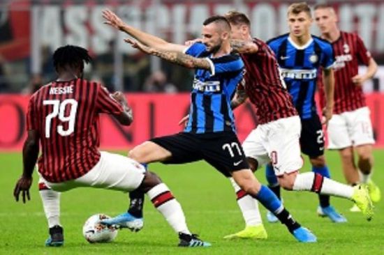 اليوم.. إنتر يواجه ميلان في ديربي الغضب الإيطالي