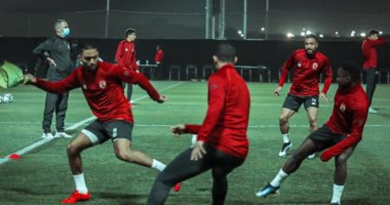 موسيماني يطالب دفاع الأهلي بالحذر قبل مواجهة مونتيري