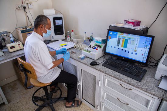 يونيسف: 2000 مرفق صحي يوفر الخدمات المخبرية باليمن