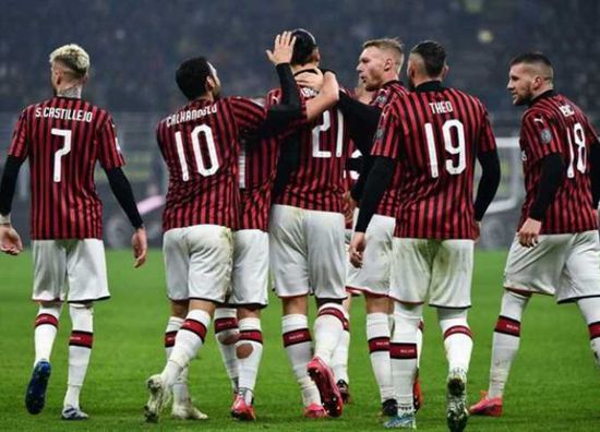 ميلان يخطف فوزًا ثمينًا من الإنتر بالدوري الإيطالي